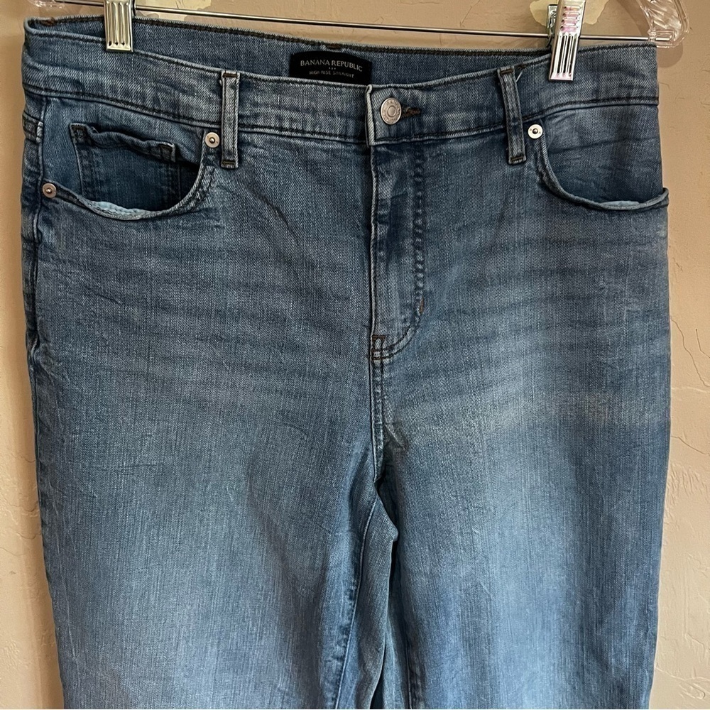 Banana Republic Factory High Rise Straight Denim Jeans‎ - Picture 3 of 8
